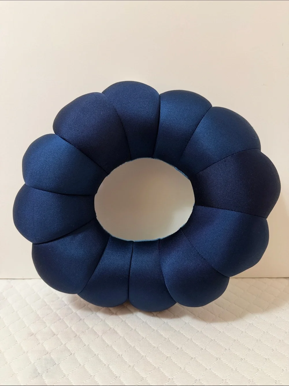 Total Pillow Navy Blue Travel Neck, Head, and Lumbar Support Pillow.NWOT. No Box